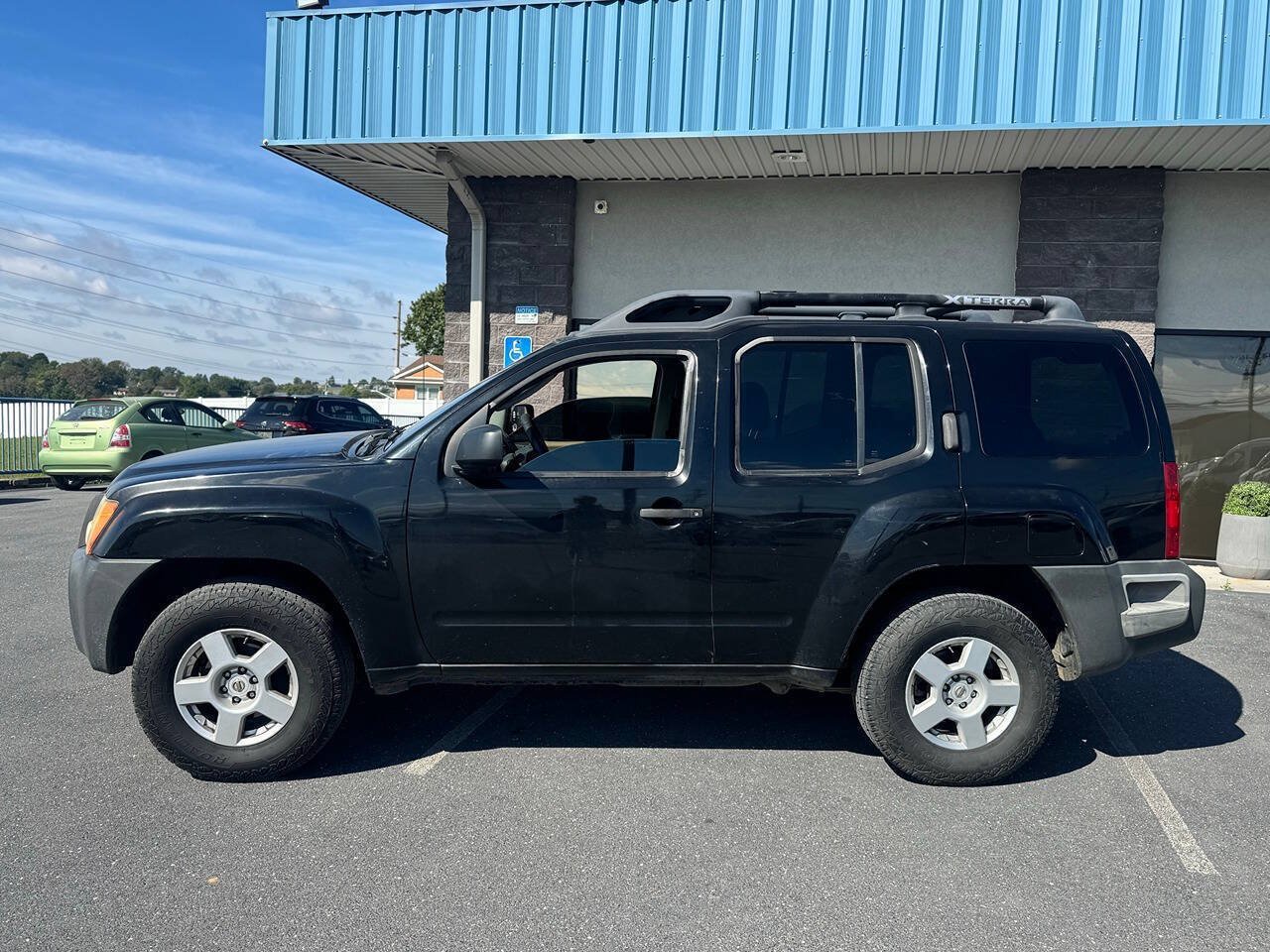 Used 2006 Nissan Xterra S w/ (U01) Utility Pkg AWD/4WD image 3