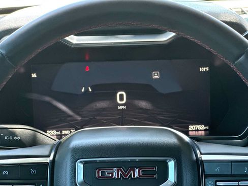 Used 2024 GMC Canyon AT4X AWD/4WD image 19