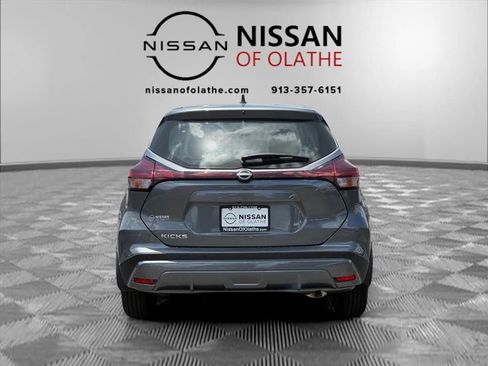 Certified 2025 Nissan Kicks Play S image 22