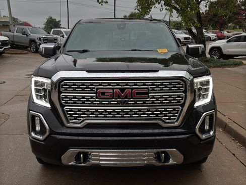 Used 2021 GMC Sierra 1500 Denali w/ Denali Ultimate Package AWD/4WD image 3