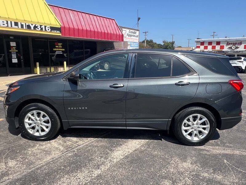 Used 2018 Chevrolet Equinox LS AWD/4WD image 6