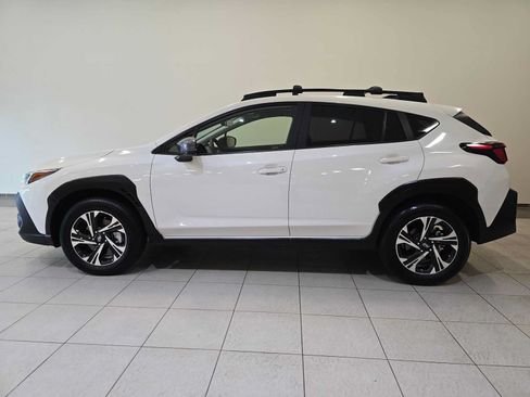 Used 2024 Subaru Crosstrek 2.0i Premium AWD/4WD image 3