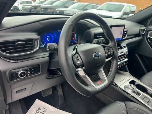 Certified 2023 Ford Explorer ST AWD/4WD image 6