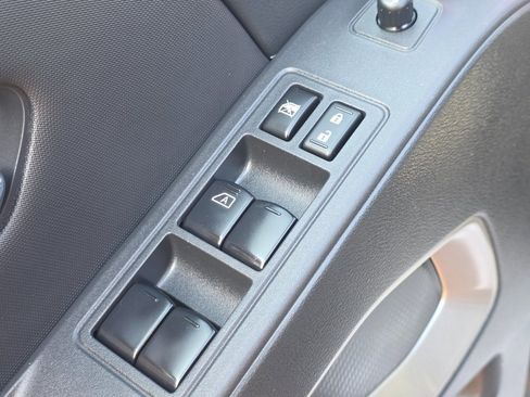 Used 2024 Nissan Frontier SL w/ Technology Package image 15