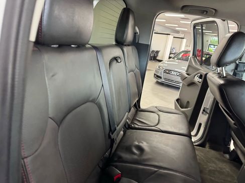 Used 2012 Nissan Frontier PRO-4X w/ Pro-4x Luxury Pkg image 16