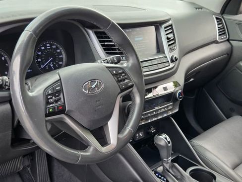 Used 2018 Hyundai Tucson Limited FWD image 8