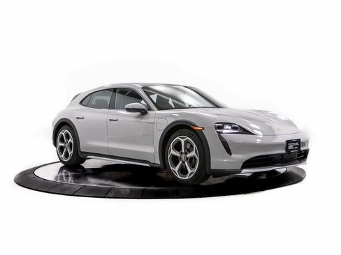 Certified 2024 Porsche Taycan 4 Cross Turismo image 9