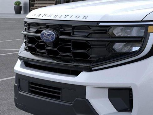 New 2025 Ford Expedition Max Active image 17