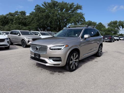 Certified 2024 Volvo XC90 T8 Ultimate AWD/4WD image 2