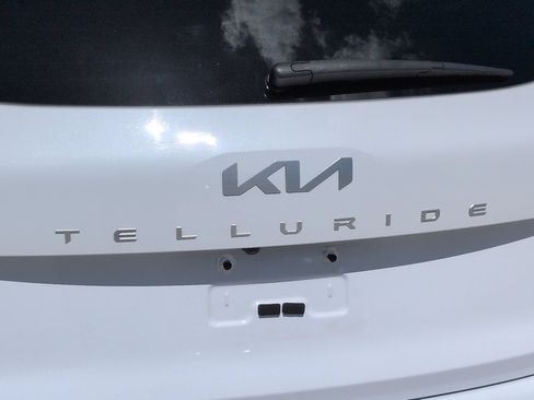 Certified 2024 Kia Telluride SX X-Line AWD/4WD image 16