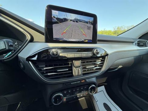 Used 2022 Ford Escape SEL AWD/4WD image 32