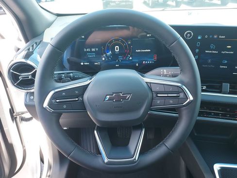 New 2027 Chevrolet Equinox LT w/ Convenience Package II AWD/4WD image 17