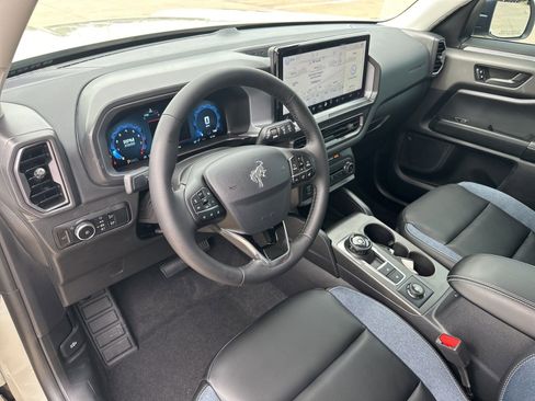 New 2025 Ford Bronco Sport Outer Banks image 16