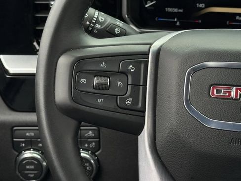 Used 2026 GMC Sierra 1500 SLT AWD/4WD image 14