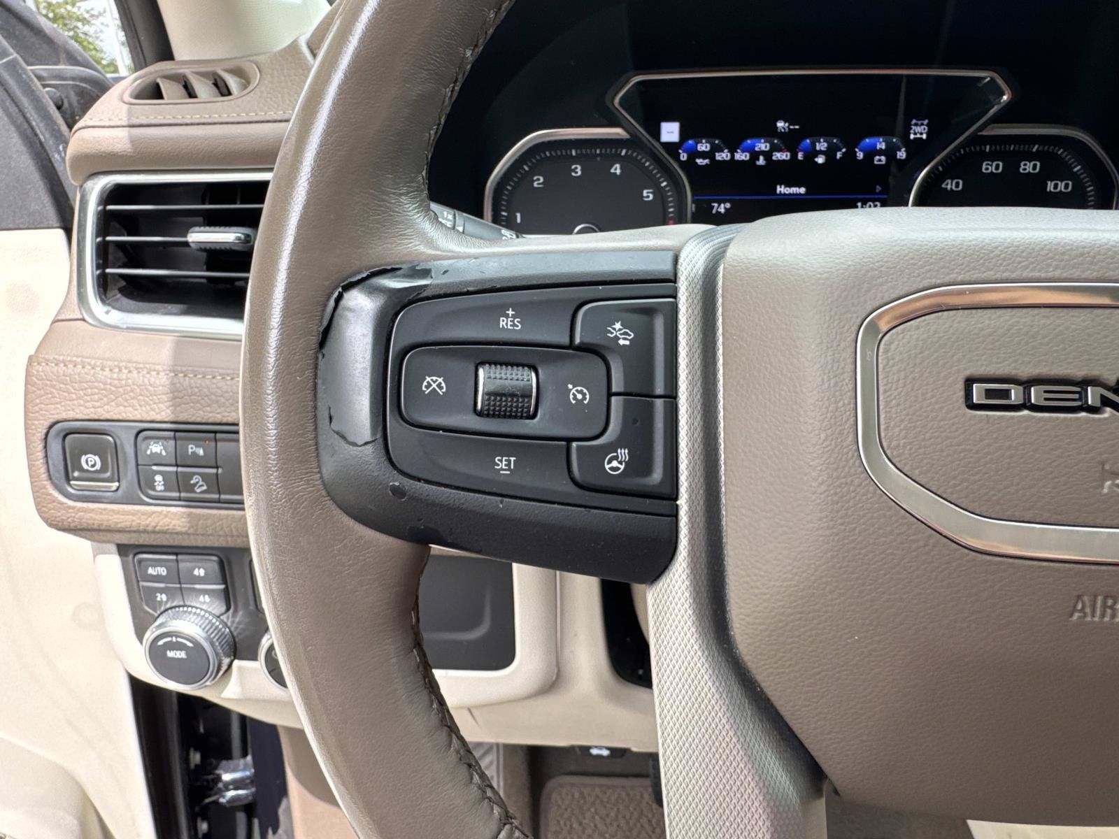 Used 2021 GMC Yukon Denali w/ Denali Premium Package AWD/4WD image 34