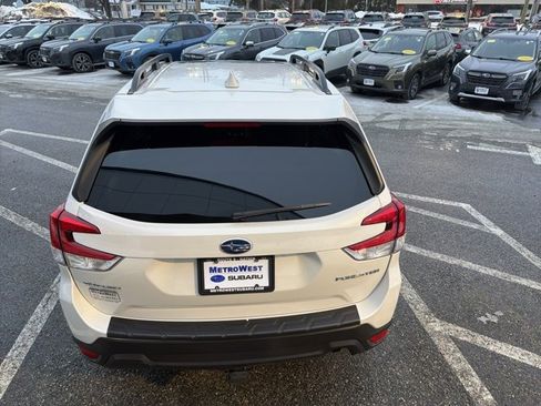 Used 2022 Subaru Forester Premium image 9