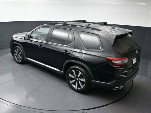 Used 2023 Honda Pilot Touring image 28