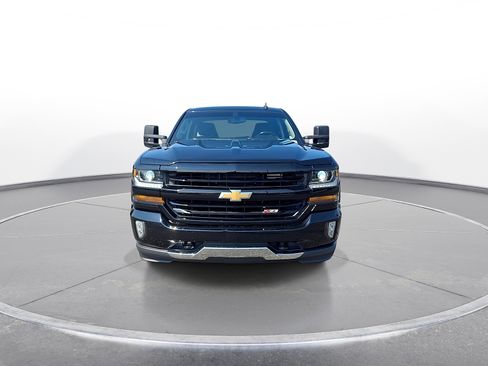 Used 2019 Chevrolet Silverado 1500 LT w/ All Star Edition AWD/4WD image 3