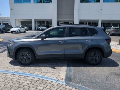 Certified 2025 Volkswagen Taos S FWD image 6