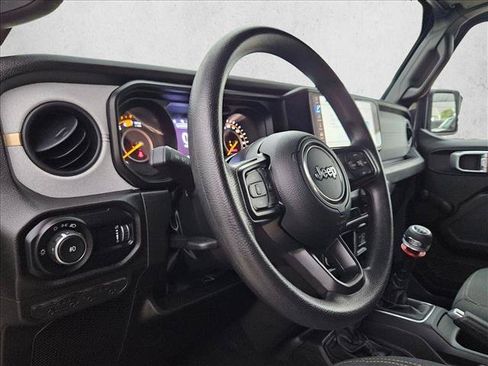 Used 2024 Jeep Wrangler Sport AWD/4WD image 9