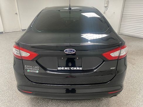 Used 2016 Ford Fusion Energi SE image 7