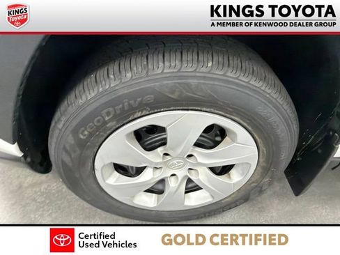 Certified 2024 Toyota RAV4 LE AWD/4WD image 28