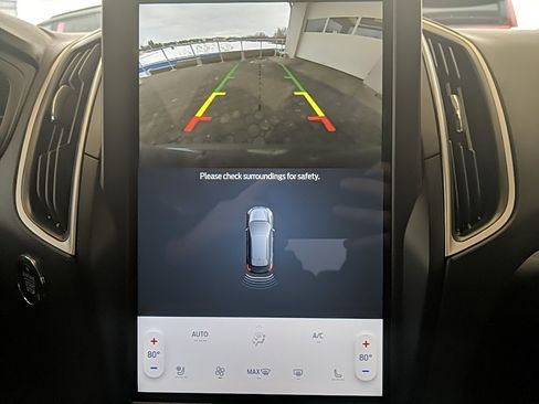 Certified 2024 Ford Edge SEL w/ Convenience Package image 20