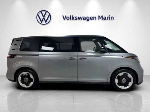 New 2025 Volkswagen ID. Buzz Pro S RWD image 6
