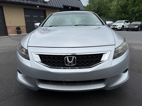 Used 2010 Honda Accord EX-L image 2