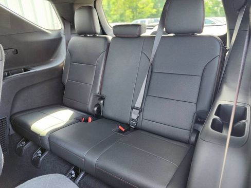 Used 2024 Chevrolet Traverse RS w/ LPO, Floor Liner Package AWD/4WD image 16
