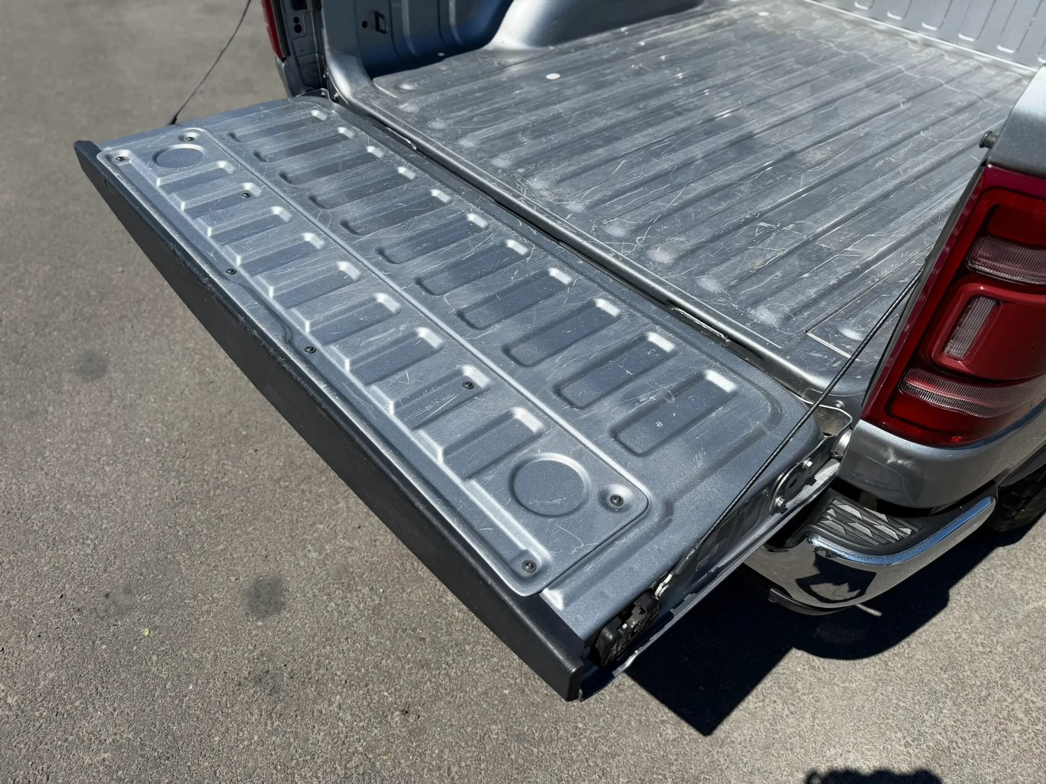Used 2021 RAM 1500 Laramie AWD/4WD image 18