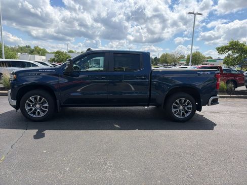 Used 2021 Chevrolet Silverado 1500 LT w/ Convenience Package II AWD/4WD image 17