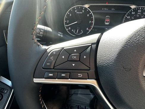 New 2025 Nissan Sentra SR w/ Midnight Edition image 30