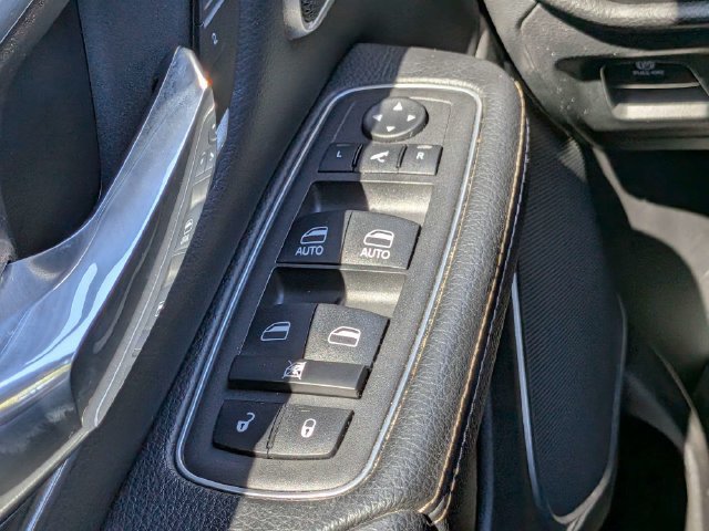 Used 2023 RAM 1500 Laramie AWD/4WD image 28