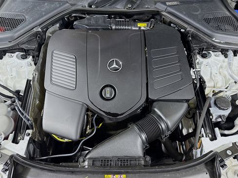 Used 2025 Mercedes-Benz E 350 Sedan image 39
