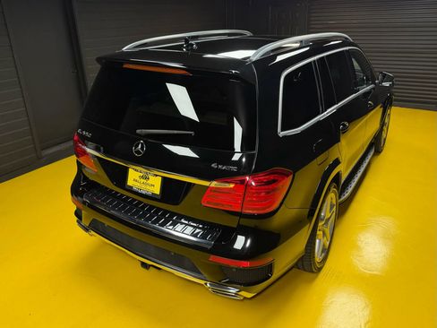 Used 2015 Mercedes-Benz GL 550 4MATIC image 64