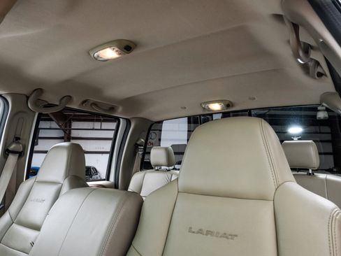 Used 2006 Ford F250 Lariat image 28