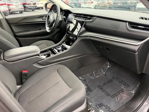 Used 2023 Jeep Grand Cherokee L Laredo w/ Luxury Tech Group I AWD/4WD image 30