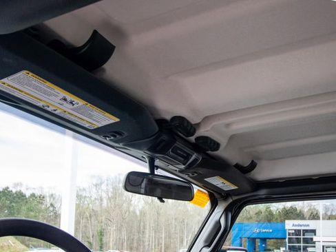 Used 2025 Jeep Wrangler Sport image 24