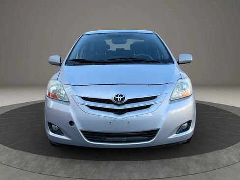 Used 2007 Toyota Yaris S image 2
