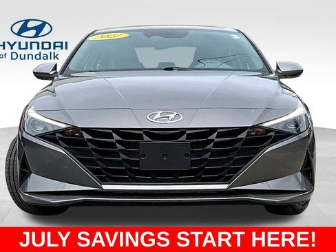 Used 2022 Hyundai Elantra SEL w/ Cargo Package FWD image 2