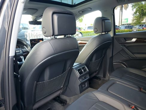 Used 2018 Audi Q5 Premium Plus w/ Premium Plus Package image 13