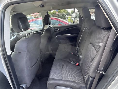 Used 2016 Dodge Journey SXT image 10
