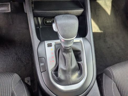 Used 2021 Kia Forte LXS FWD image 14