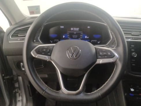Used 2023 Volkswagen Tiguan SE FWD image 20