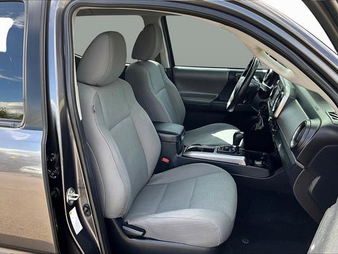 Used 2019 Toyota Tacoma SR5 image 7