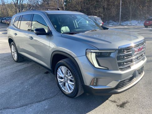 Used 2024 GMC Acadia Elevation image 42