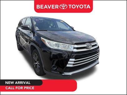 Used 2018 Toyota Highlander LE