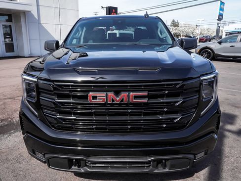 Used 2023 GMC Sierra 1500 Elevation image 2
