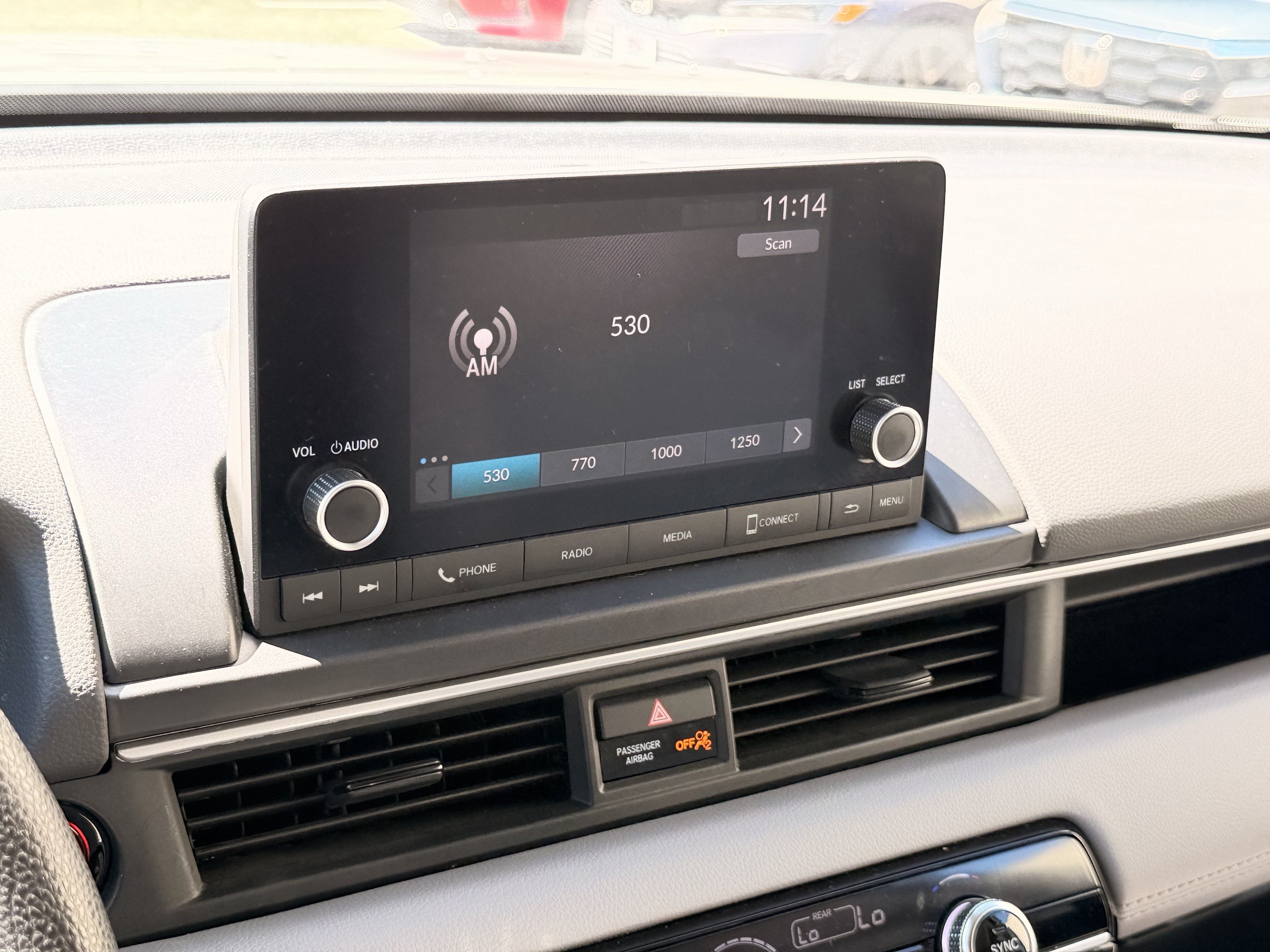 Certified 2024 Honda Pilot LX image 23